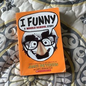 3/$15 🛍️ James Patterson I Funny A Middle School Story | softcover chapter book